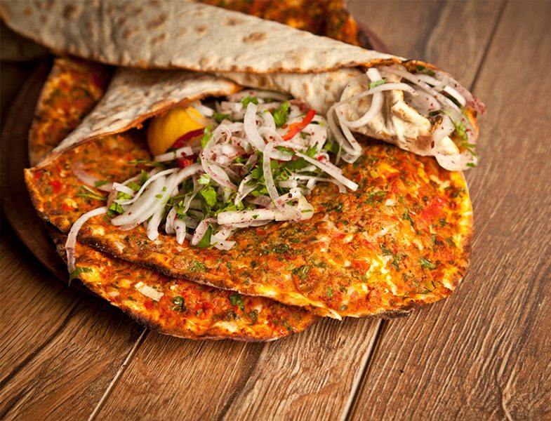 Ev Yapımı Lahmacun Tarifi Resimlerle Tesettür Giyim Modelleri ve