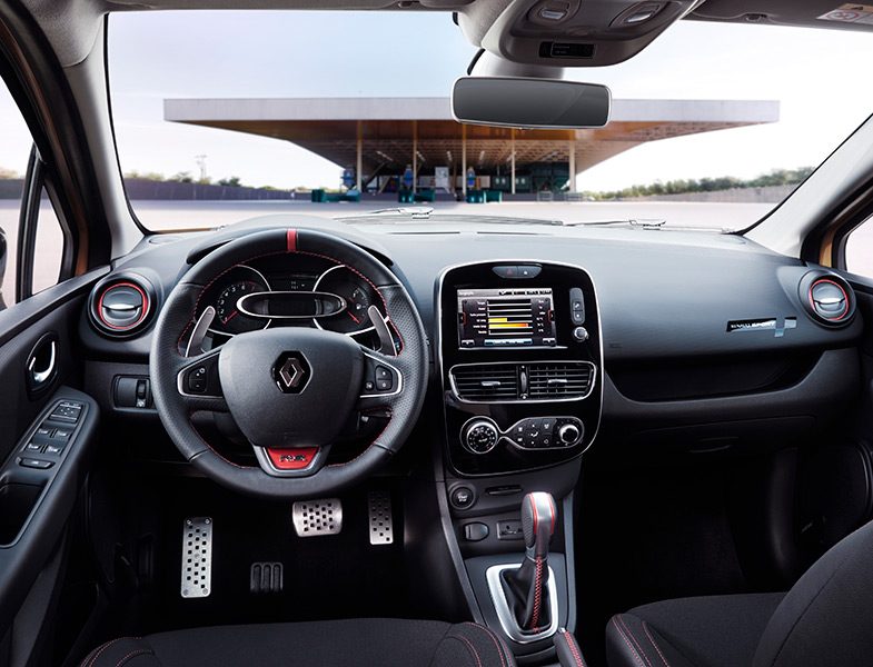 Renault Clio GT-Line versiyonu ve Clio R S.