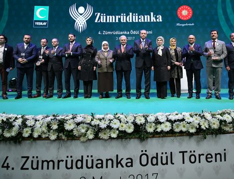 Yeşilay'ın Düzenlediği Zümrüdüanka Ödülleri Sahiplerini Buldu