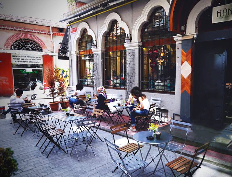 Göz Alıcı Dekorasyonu ve Güzel Sunumu İle Öne Çıkan Mekan Han Karaköy